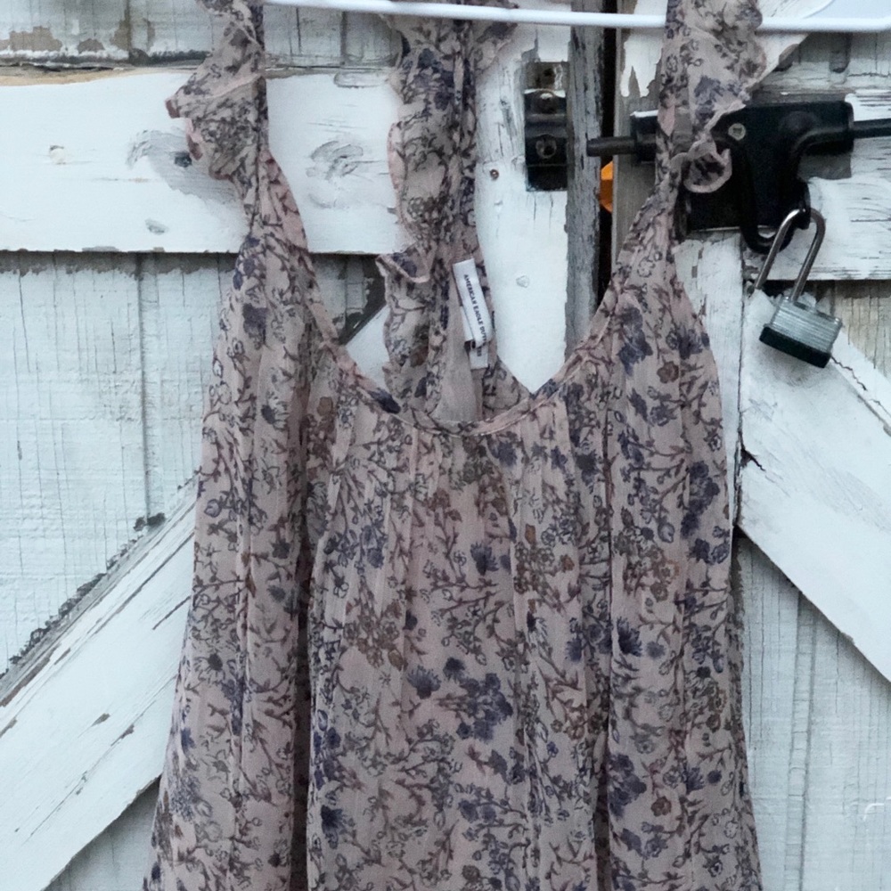 Floral American Eagle tank top